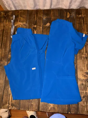 MedCouture Scrub bundle thumbnail 2