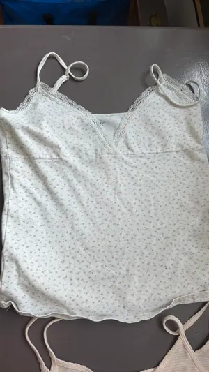 Brandy Melville Tank Top thumbnail 2