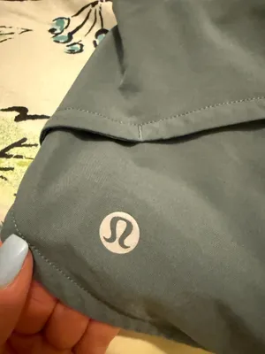 Lululemon Shorts thumbnail 4