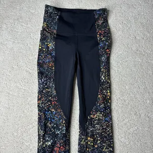 Women's Lululemon 4 Wake And‎ Train Tight 28" Floral Athletic Yoga Running thumbnail 2