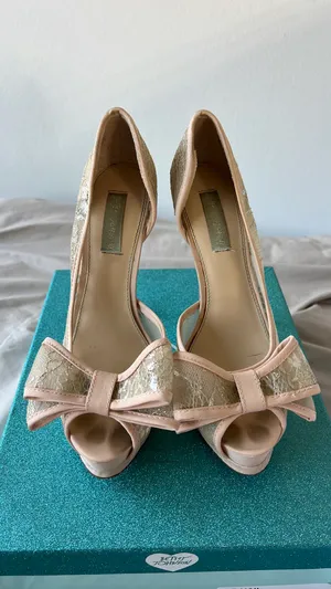 Betsey Johnson Platform Pumps thumbnail 2