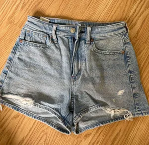 American Eagle mom shorts thumbnail 1