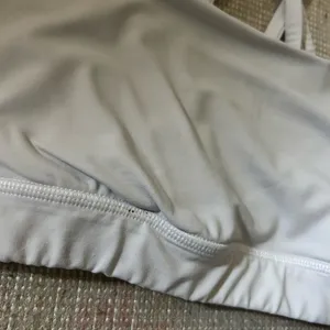White lululemon energy bra thumbnail 4