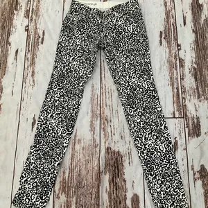 Ann‎ Taylor Modern Fit Leopard Print Light Jeans thumbnail 2