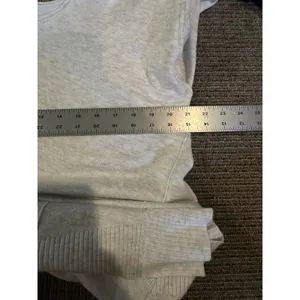 Verve Ami Sweater Asymmetrical Hem Long Sleeves Womens Size Medium Light Gray thumbnail 8
