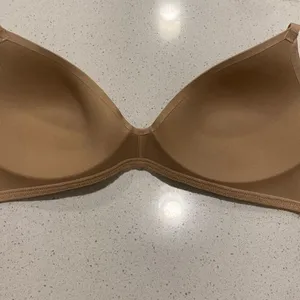 Skims wireless bra, size 34C thumbnail 4