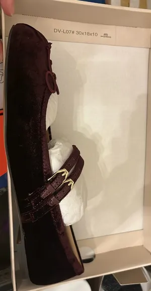 Burgundy Velvet dolce vita Gibsen flats 8.5 thumbnail 9