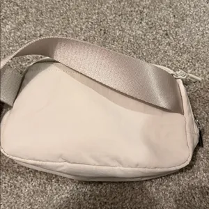 Lululemon Beltbag thumbnail 2