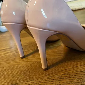 VICI Arlene Patent Nude Pointed Toe Stiletto Heels Pumps Women's Size‎ 6.5 thumbnail 3