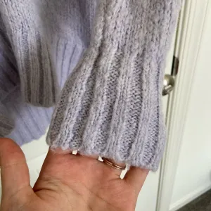 EUC | American‎ Eagle women’s jegging fit hooded sweater — small thumbnail 2