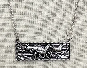 Running Horses Bar Necklace Silver thumbnail 1