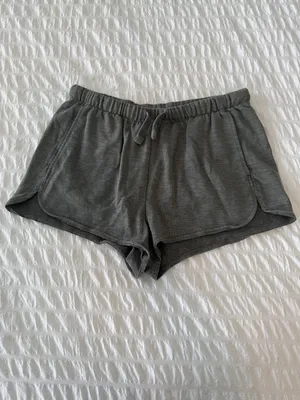 H&M Green Sweatshorts thumbnail 2
