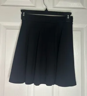 Divided H&M short black skirt thumbnail 1