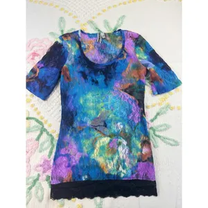 BKE Lace Overlay Tie Dye Short Sleeve Top Women M Blue‎ Purple Orange Black thumbnail 2