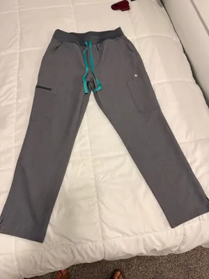 FIGS Scrub Pants thumbnail 5