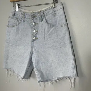 Guess Jeans Vintage Cutoff Denim Shorts USA Made Lightwash 100% Cotton Size 30 thumbnail 3