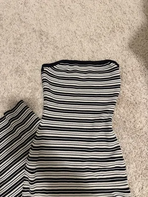 White Fox Boutique maxi dress stapless  thumbnail 2
