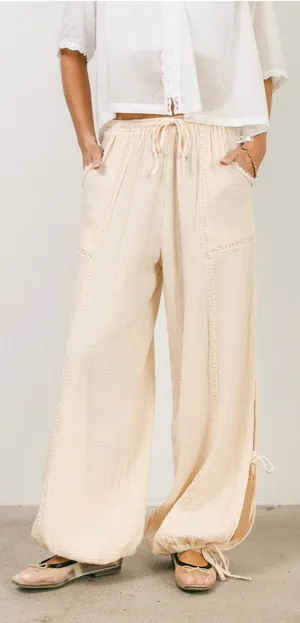 NWT Bohme Avery Crinkle Joggers Oatmeal Size Small Bohemian Balloon Leg Cotton thumbnail 1