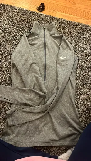 Nike Quarter-Zip Dri-Fit Women’s thumbnail 3