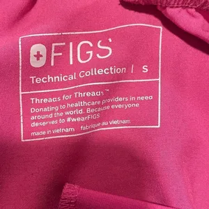 Figs scrub pants, size small ￼ thumbnail 6