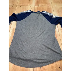 PINK Victoria's Secret Gray‎ Navy Raglan Sleeve Graphic T Shirt Womens Medium thumbnail 6