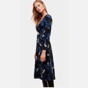 Aritzia Wilfred Aubagne Black Blue Cutout Long Sleeve Midi Dress size 4 $175 thumbnail 2
