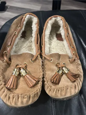 Womens Cozy Tassel Moccasin Slippers in Tan thumbnail 2
