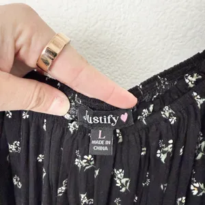 [Justify] Black Puff Sleeve Smocked Floral Print Wide Leg Jumpsuit NWT Sz Large thumbnail 11