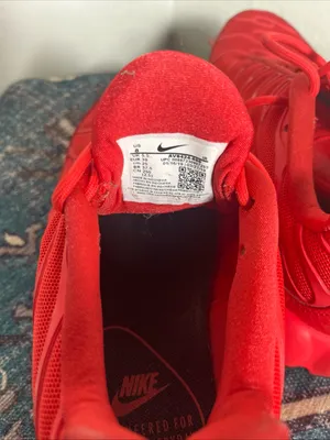 Nike All-Red Mesh Athletic Sneakers thumbnail 12