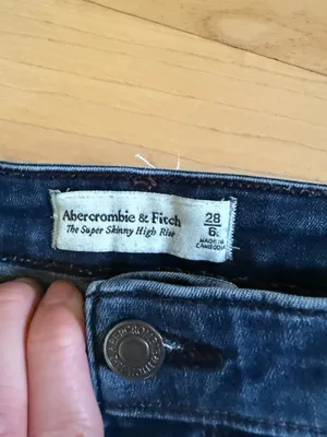 Abercrombie & Fitch The Super Skinny High Rise Jeans thumbnail 3