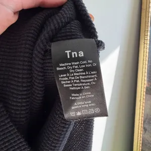 Aritzia TNA Thermal Waffle Knit Cowl Neck Top Size XS thumbnail 6
