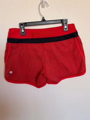 Lululemon Groovy Run Short Size 4 thumbnail 2