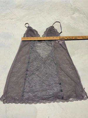 Victoria’s secret very sexy Lace Trim Sheer Babydoll Chemise medium thumbnail 6