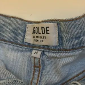 AGOLDE Jean shorts thumbnail 2