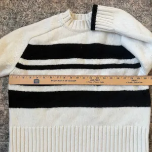 $298 Solid & Striped The Rhea Wool Cashmere Crewneck Sweater Ivory Black XS thumbnail 5