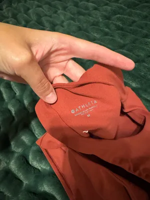 Athleta Athletes work out top thumbnail 3