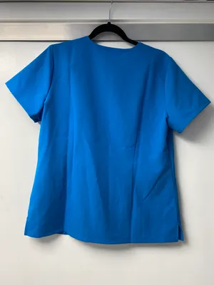 FIGS Women's Extreme Blue Casma™ - Three Pocket Extremes Scrub Top thumbnail 2