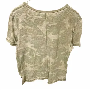 Free People Size XS Green Camouflage Tourist Crewneck Short Sleeve Tshirt thumbnail 6