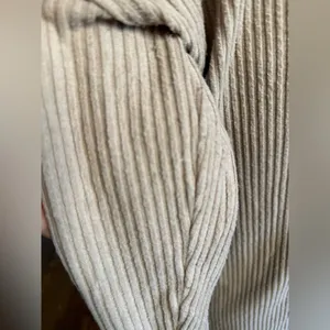Doe & Rae Cowl Neck Sweater size M thumbnail 3