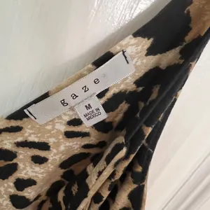 Gazer Leopard Print Top Size M thumbnail 2