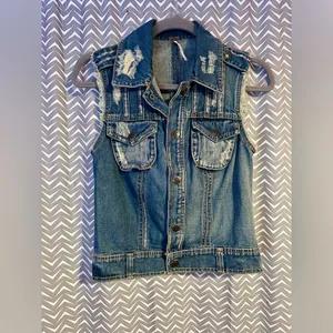Free People | "Moody Macrame" distressed denim vest with a crochet back, size XS thumbnail 4