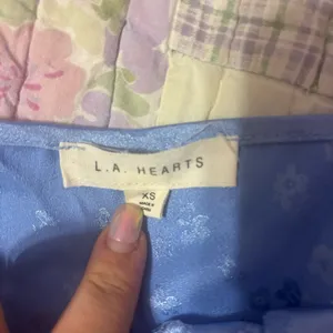 LA Hearts Pacsun satin floral print blue crop top with tie front thumbnail 2