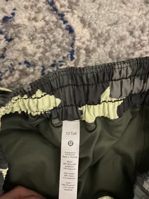 Lululemon Short thumbnail 3