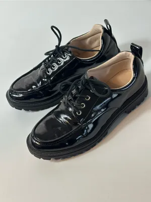 Journee Collection Black Patent Leather Oxford Chunky Heel Preppy Loafers Size 7 thumbnail 5