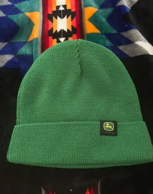 Beanie thumbnail 1
