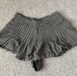 Anthropologie Shorts thumbnail 3
