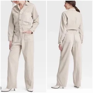 Universal Threads Utility Jumpsuit Women’s 6 Beige Wide Leg Button Front thumbnail 2