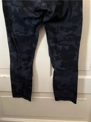 Lululemon Lululemon Align High-Rise Crop 21" Incognito Camo Print Size 6 thumbnail 4