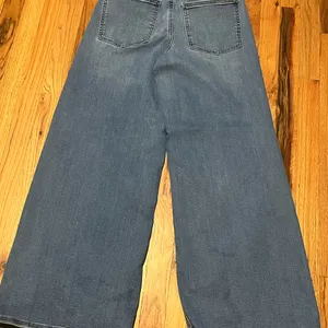 Universal Thread High-Rise Wide-Leg Jeans | Size 12R thumbnail 3