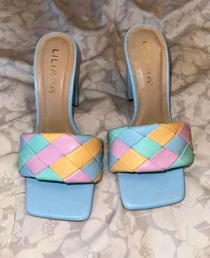 Heels thumbnail 1